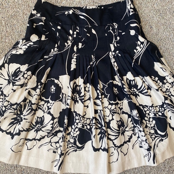 Ann Taylor size 6 skirt Sale Floral skirt Dress Work Office Black - Picture 4 of 5